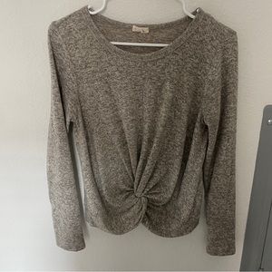 Sweet gray tie front comfortable sweater, like new condition